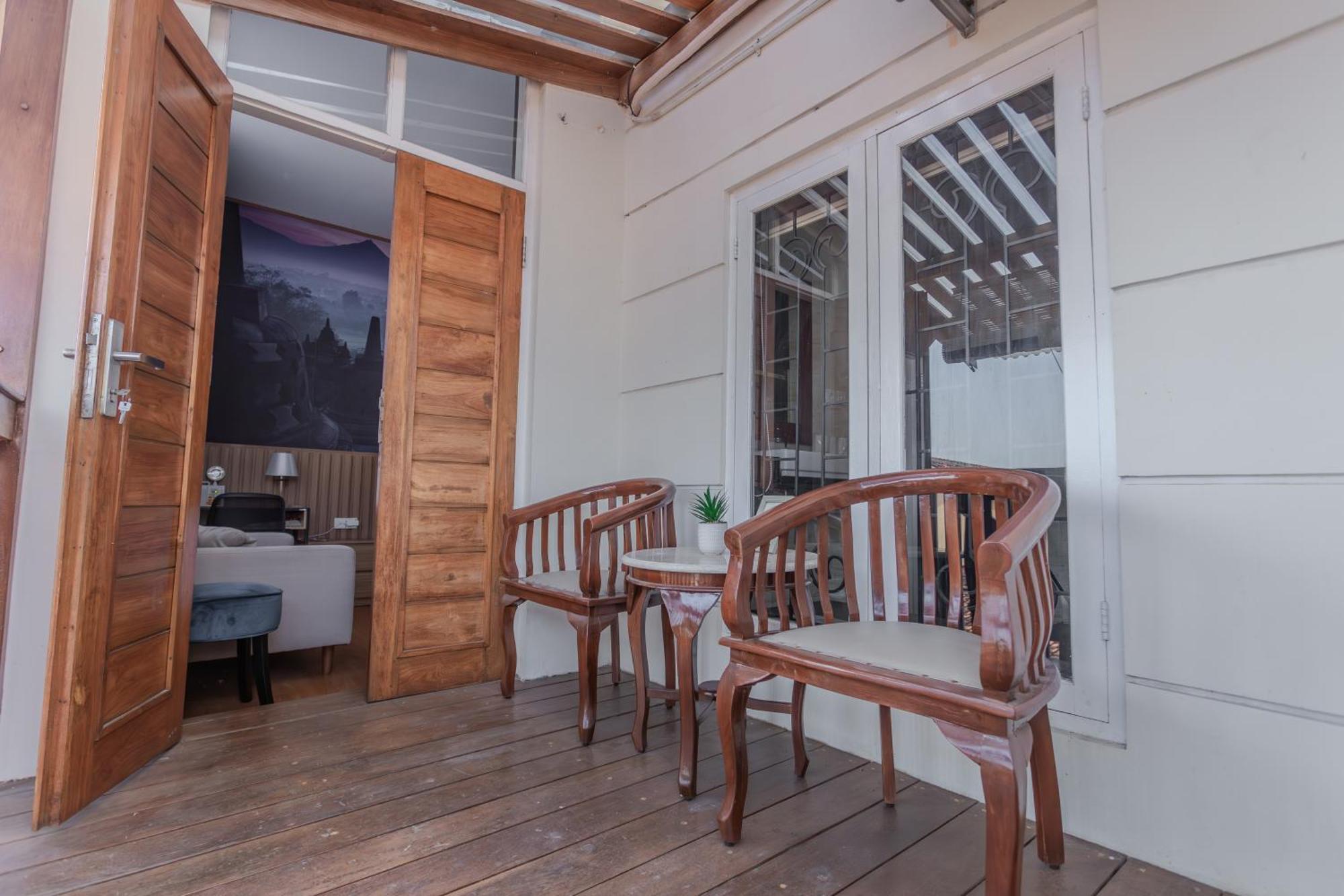 Inez Homestay 日惹 外观 照片