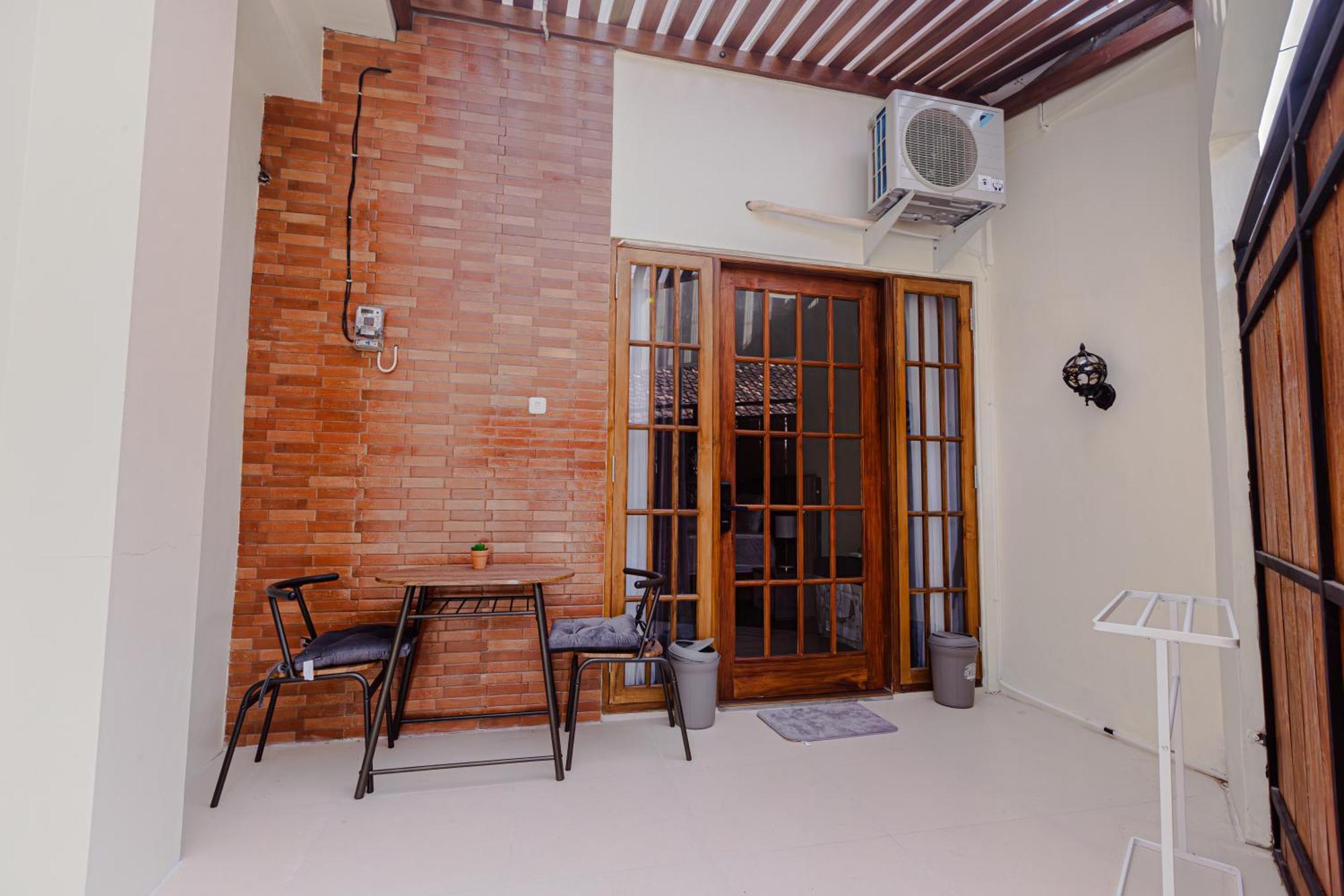 Inez Homestay 日惹 外观 照片