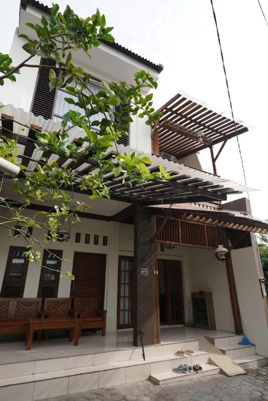 Inez Homestay 日惹 外观 照片